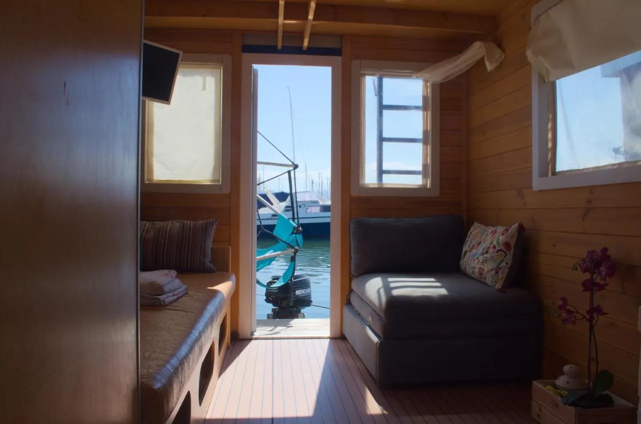 Hotel Houseboat Cagliari Italie