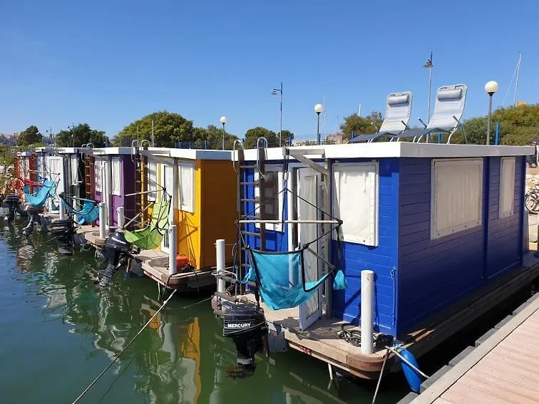 Hotel Houseboat Cagliari 0*,  Italie